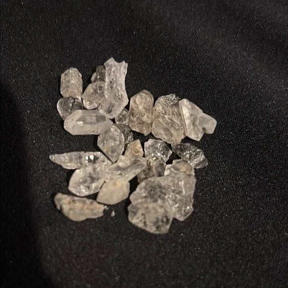 Herkimer crystal diamonds - Picture 1 of 6